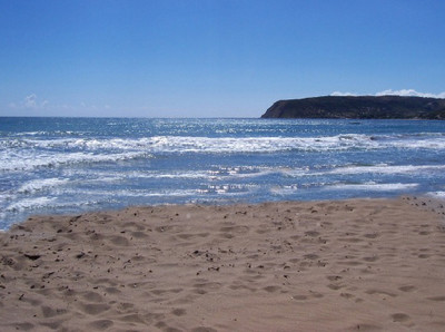 kaminia_beach